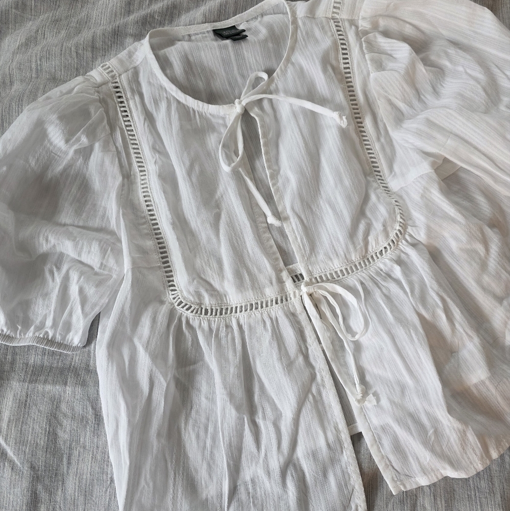 Wild Fable White Fly Away Blouse with Front Ties, Xxs